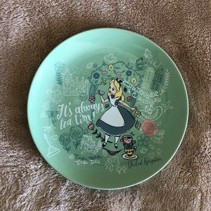 NWT Disney Parks Epcot Food & Wine Festival Alice in Wonderland Decorative Plate